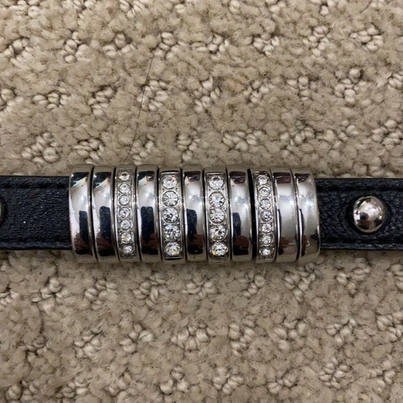 Leather bracelet - Picture 2 of 5